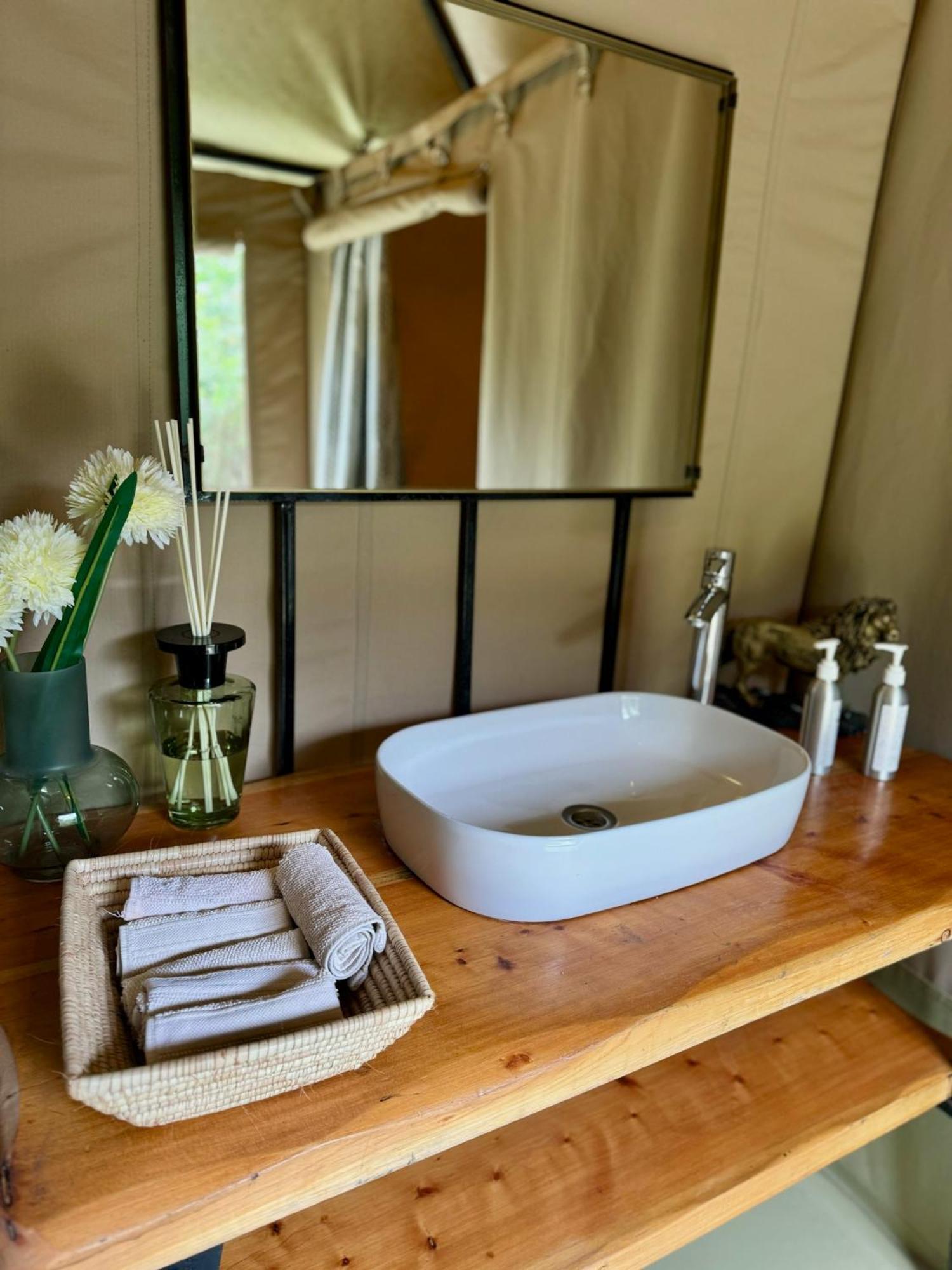 Olkinyei Mara Tented Camp Talek Екстер'єр фото